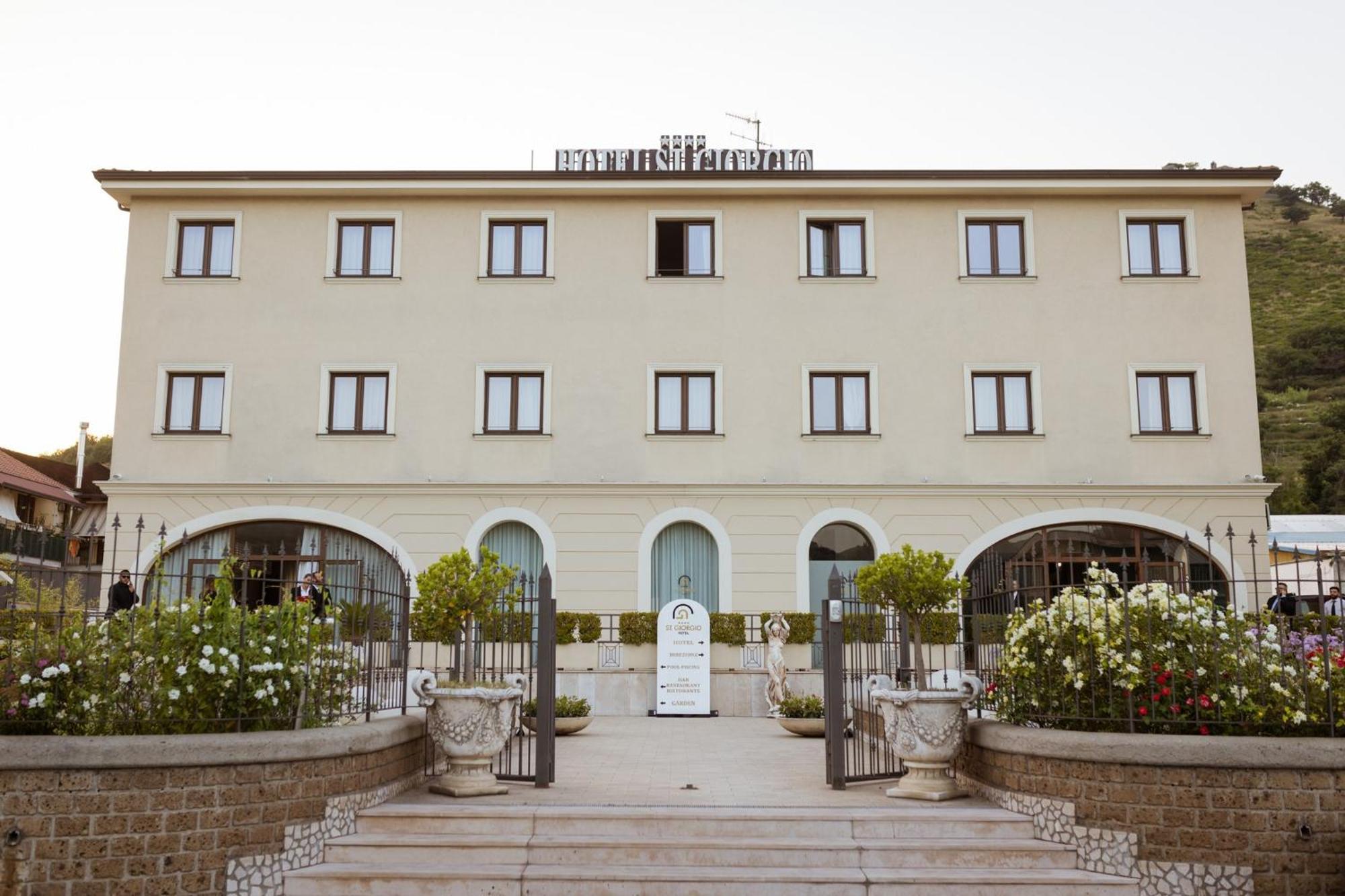 Hotel St. Giorgio Castel San Giorgio Exteriör bild